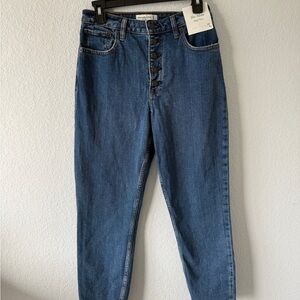 Abercrombie & Fitch High Rise Mom Jeans